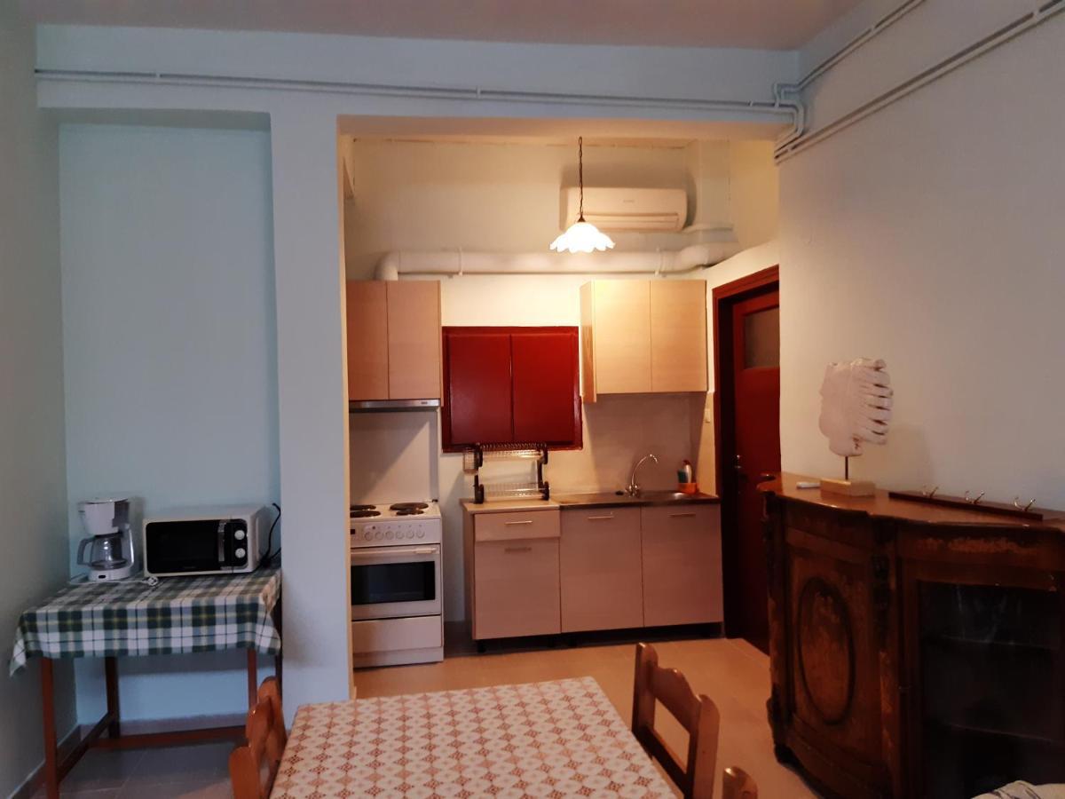 Christina Guest House Misztrász Kültér fotó