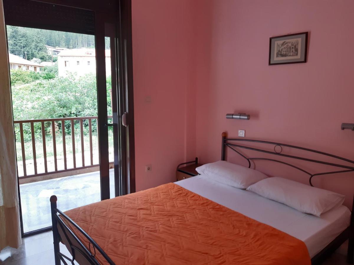 Christina Guest House Misztrász Kültér fotó